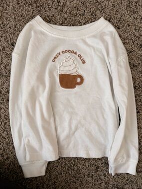 Cat & Jack White Kids long sleeve with Hot Cocoa Patch